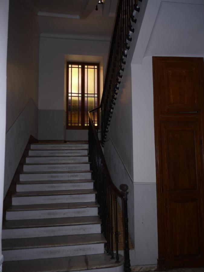 Barla 3 - A Spacious One Bedroom Apartment Near Place Garibaldi Nizza Kültér fotó