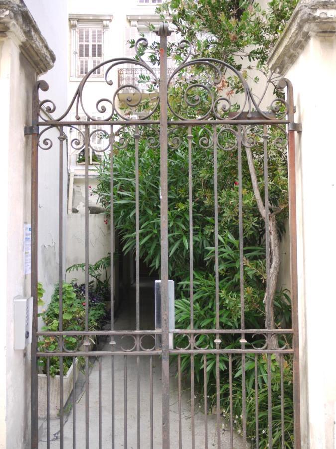 Barla 3 - A Spacious One Bedroom Apartment Near Place Garibaldi Nizza Kültér fotó