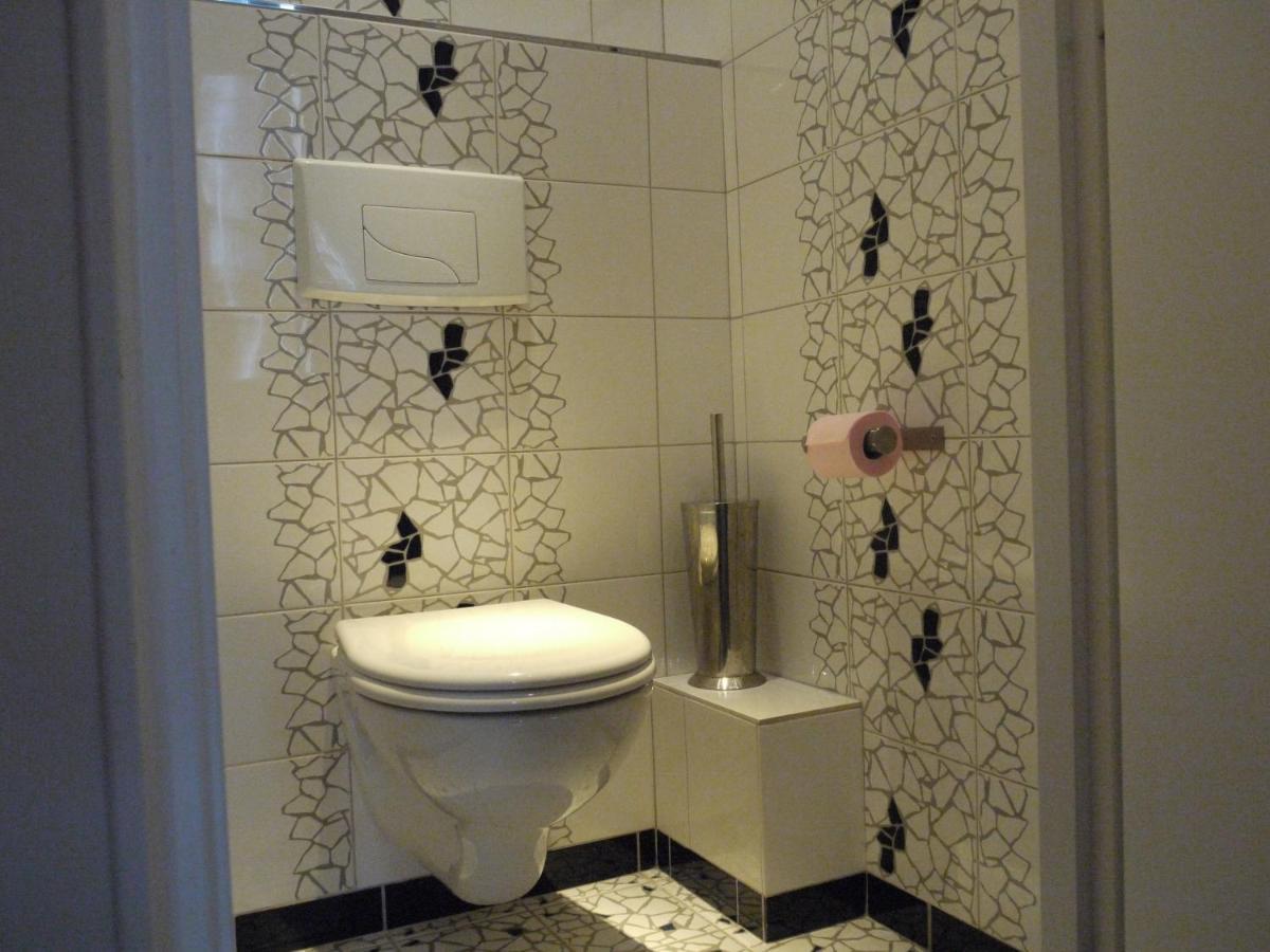 Barla 3 - A Spacious One Bedroom Apartment Near Place Garibaldi Nizza Kültér fotó
