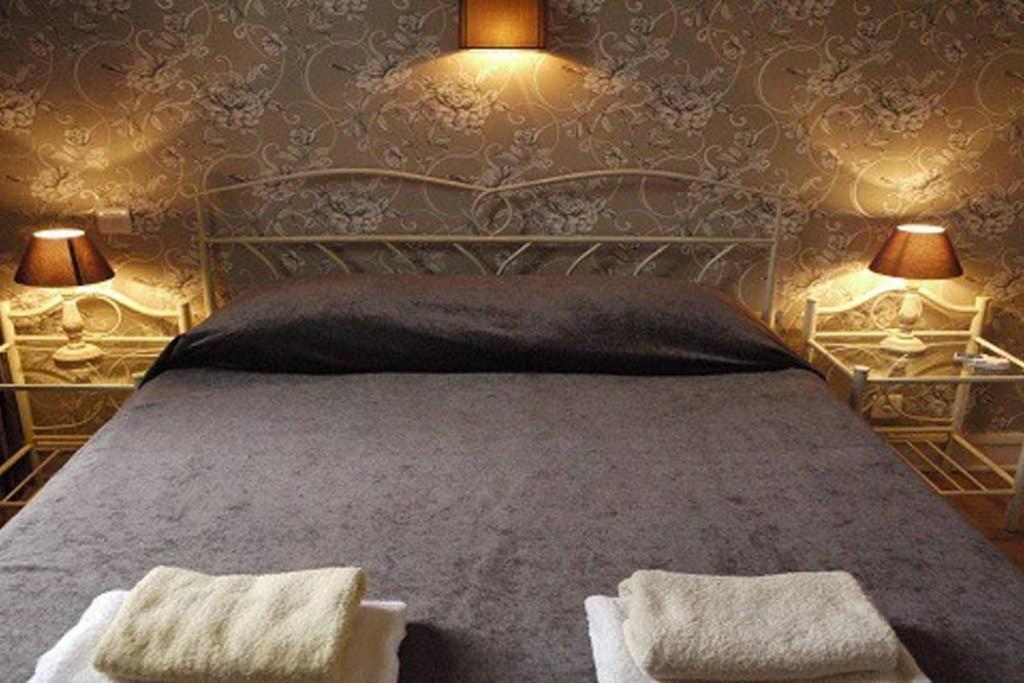 Barla 3 - A Spacious One Bedroom Apartment Near Place Garibaldi Nizza Kültér fotó