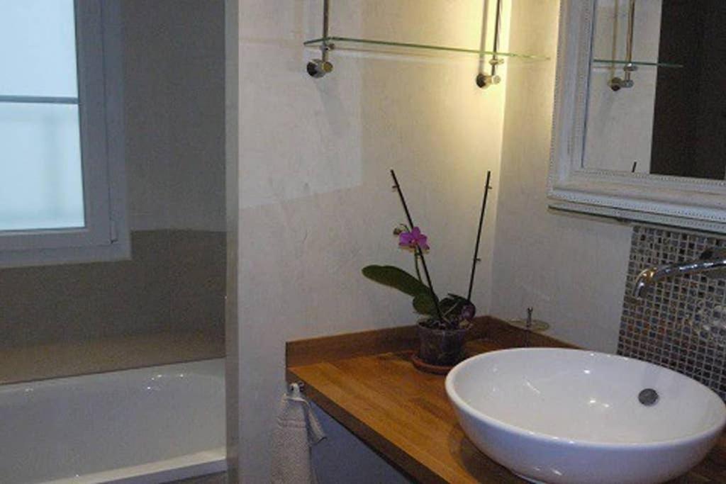 Barla 3 - A Spacious One Bedroom Apartment Near Place Garibaldi Nizza Kültér fotó